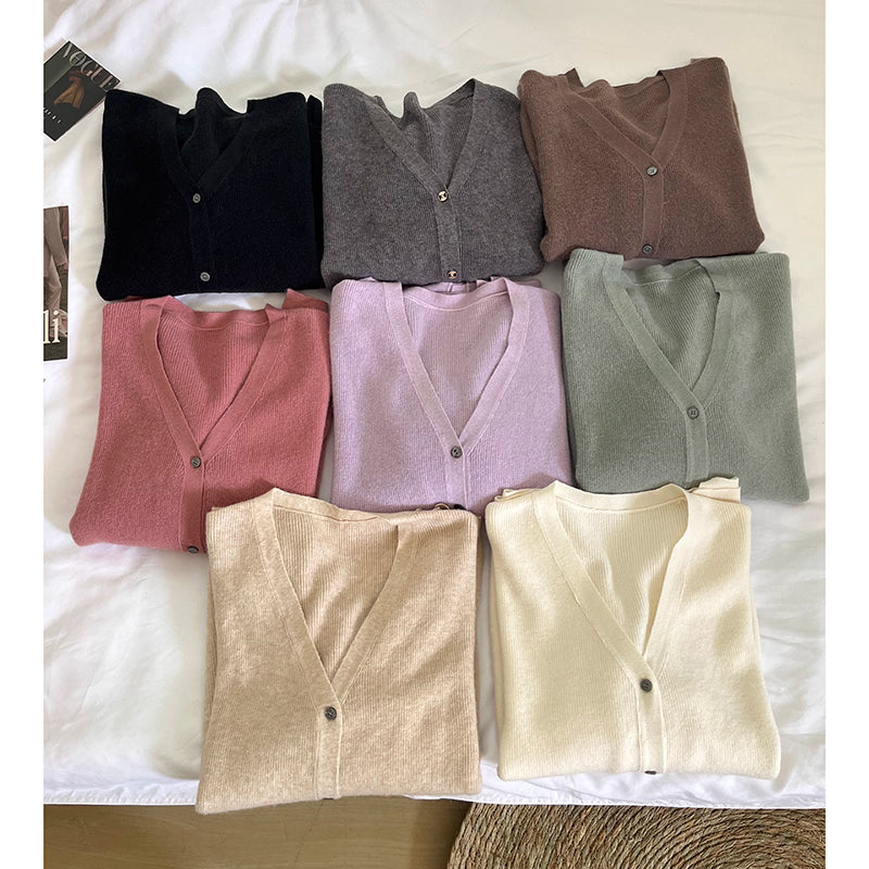 Puha, egyszínű, gyengéd, sokoldalú, V-nyakú, bő, hosszú ujjú kardigán, női kötöttáru
